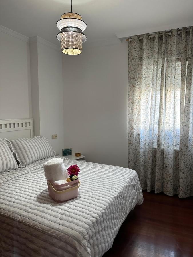 Appartamento O Xaneiro Noia Esterno foto